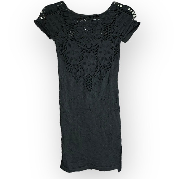Black Lace Cutout Bodycon Mini Dress Petite PS Cap Sleeve LBD Party bebe - Picture 3 of 7